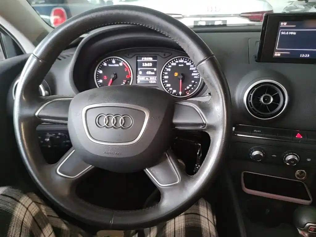 Audi A3 2015 — фото 10