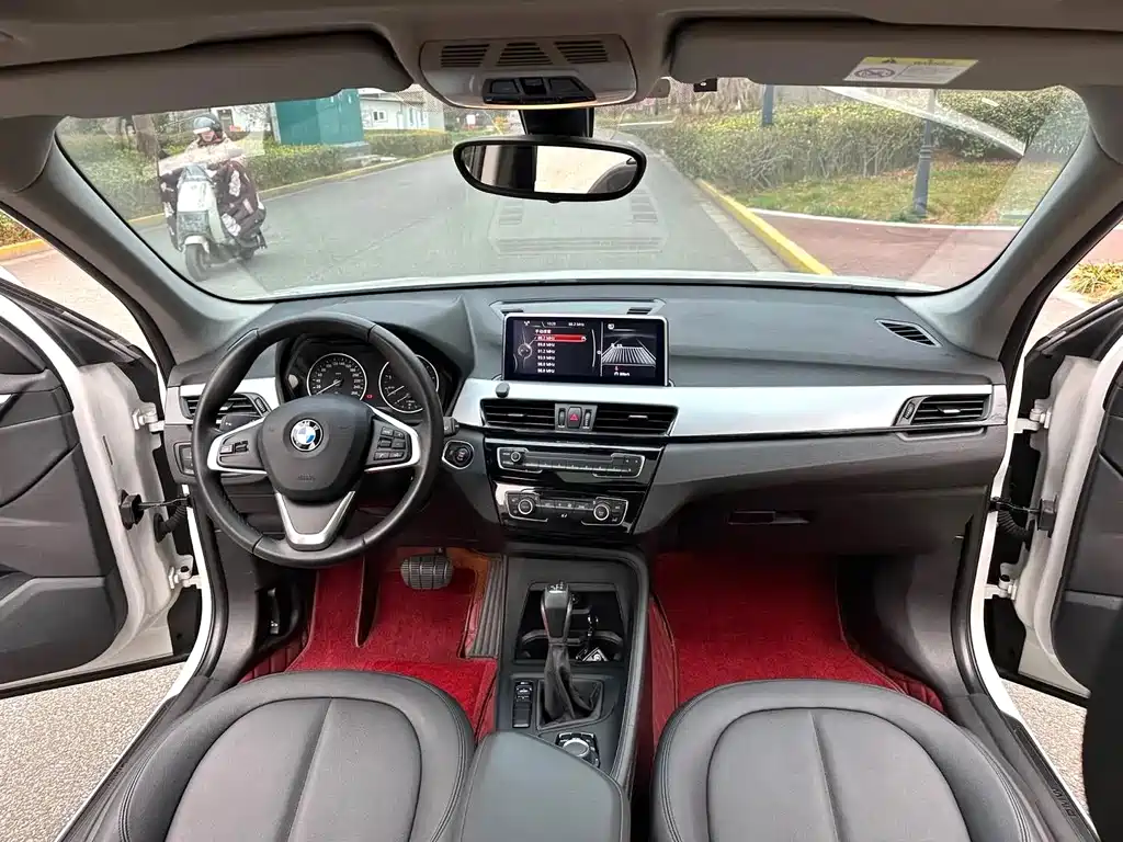 BMW X1 2016 — фото 7