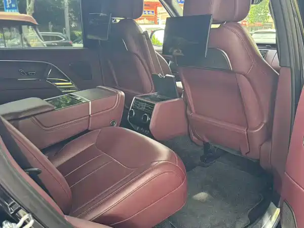 Land Rover Range Rover 2023