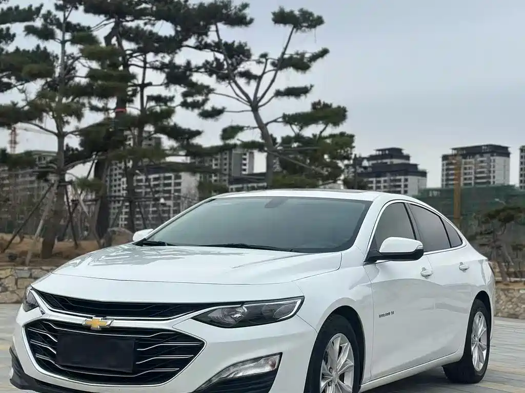 Chevrolet Malibu XL 2022 — фото 1