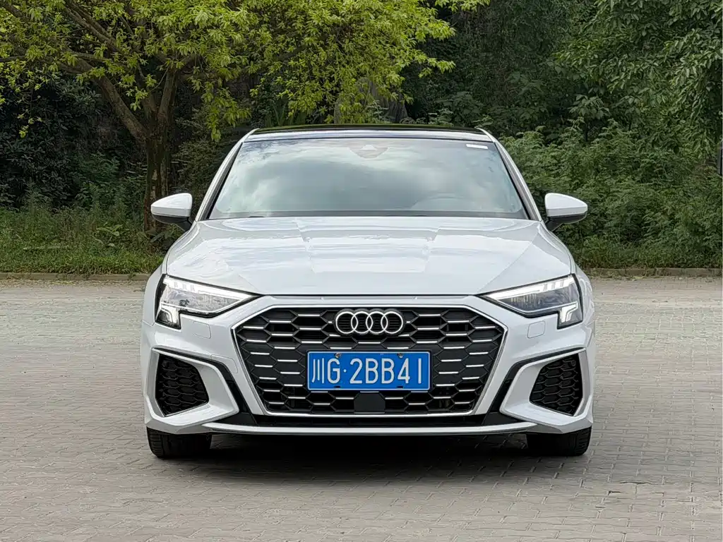 Audi A3 2022 — фото 2
