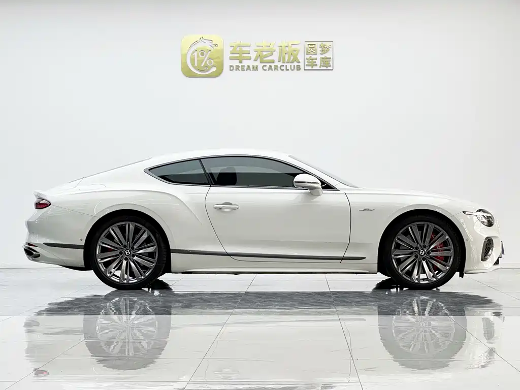 Bentley Continental Plug-In Hybrid 2025 — фото 7