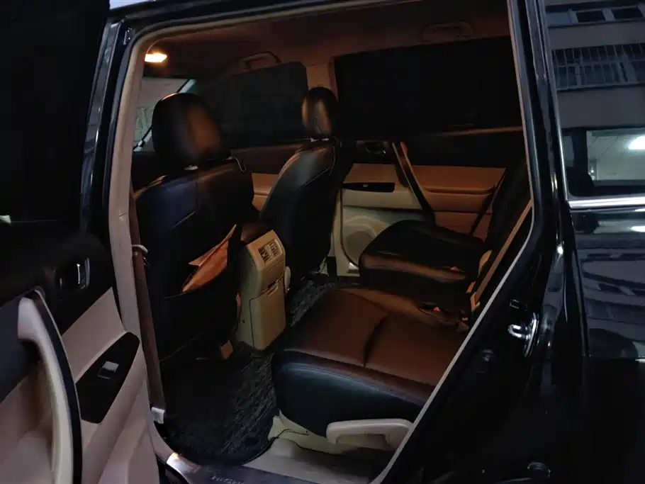 Toyota Highlander 2013 — фото 11