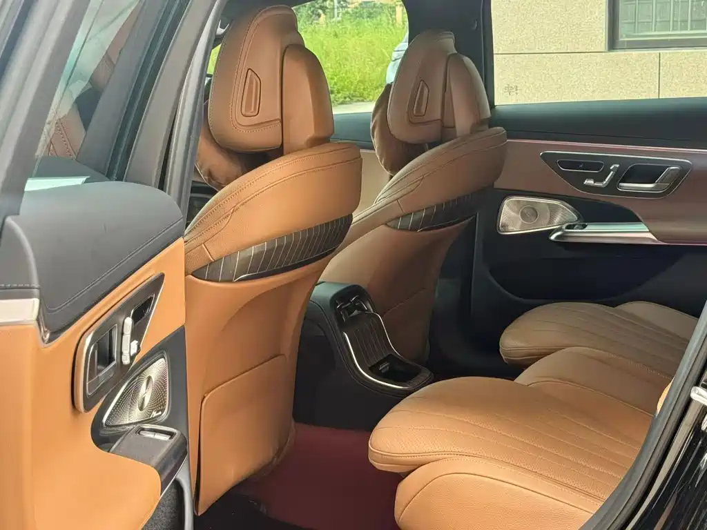 Mercedes-Benz E-Class 2024