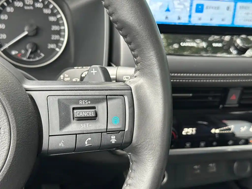 Nissan X-Trail 2022 — фото 18