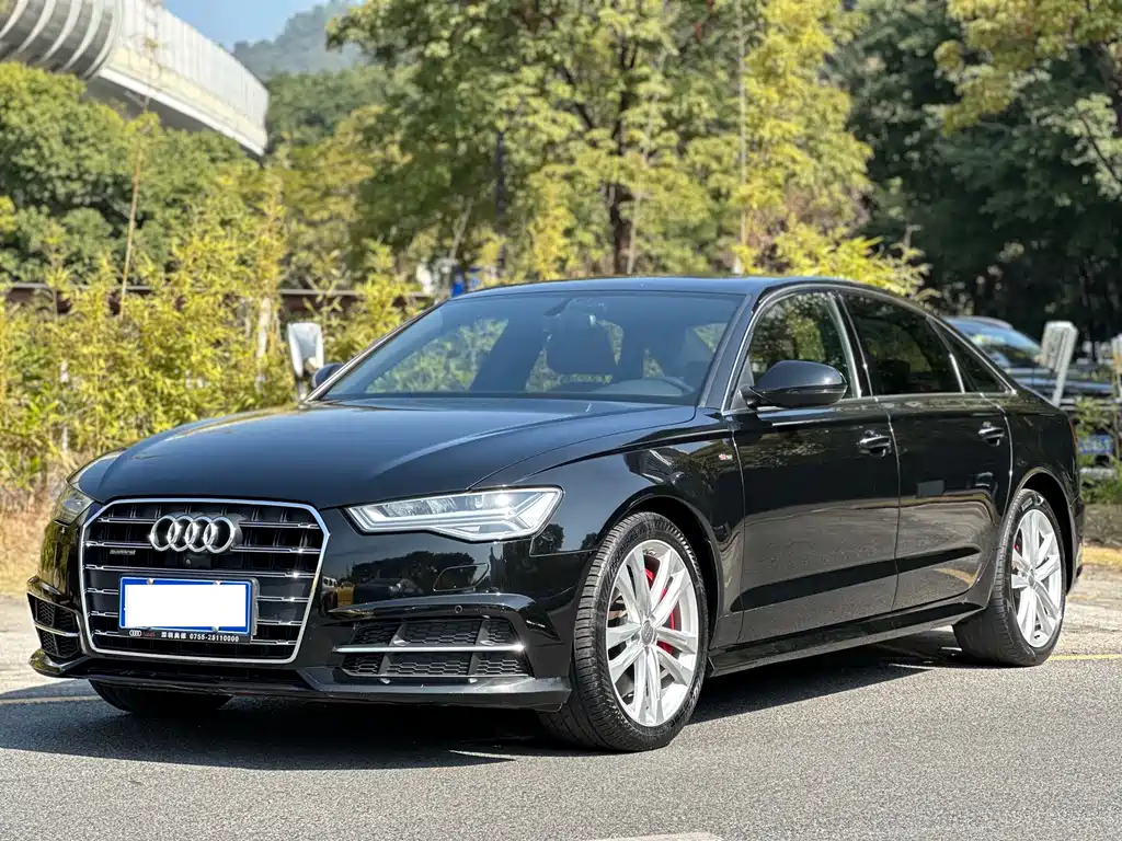 Audi A6L 2018 — фото 1