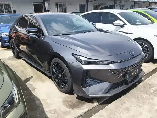 Changan UNI-V 2024