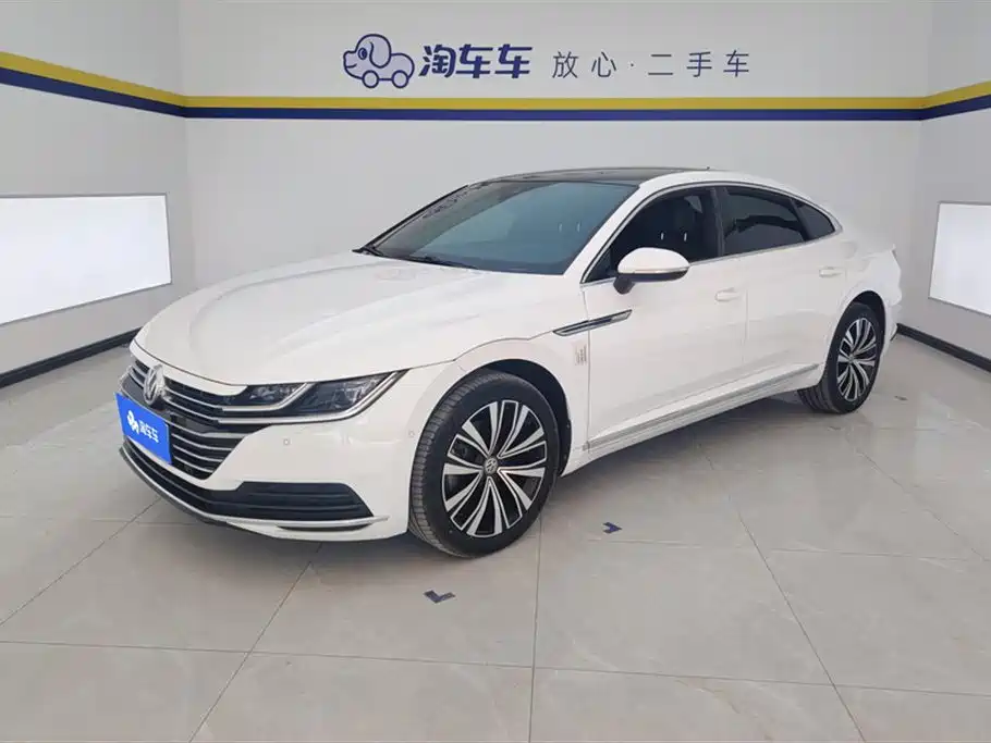 Volkswagen CC 2020 — фото 1