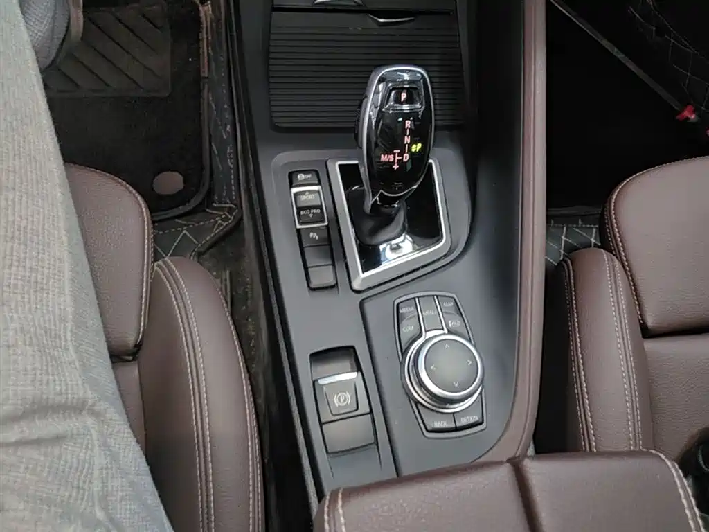 BMW X1 2022 — фото 14