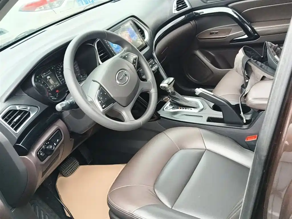 GAC Motor Trumpchi GS4 2018 — фото 15