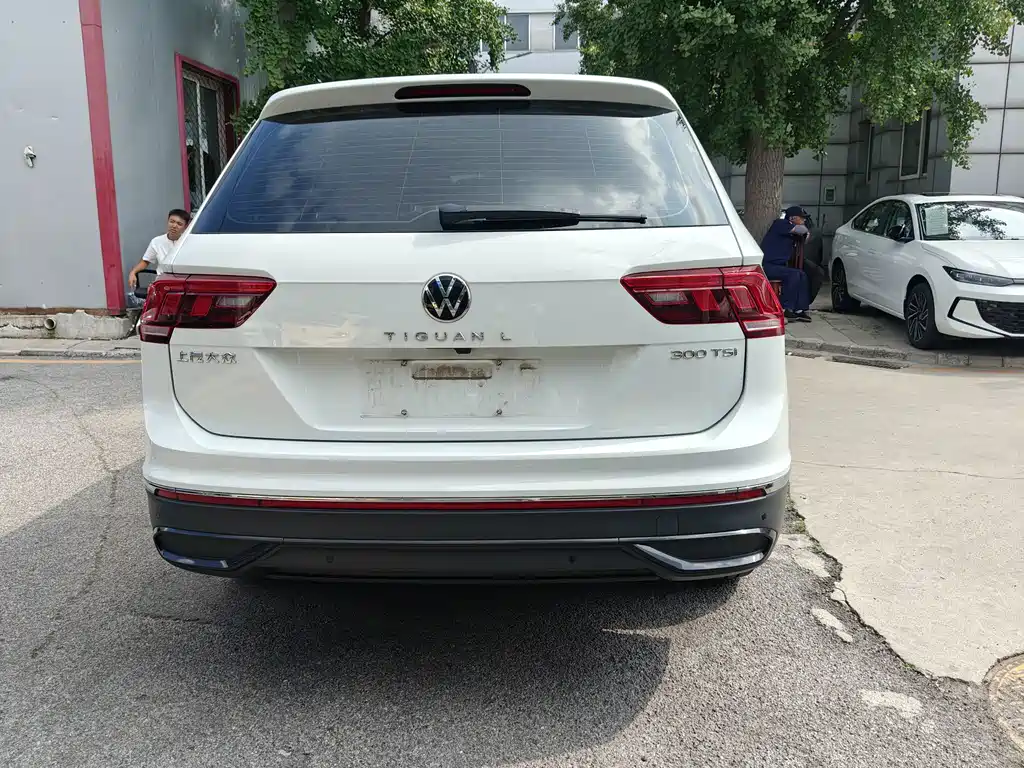 Volkswagen Tiguan L 2025 — фото 8
