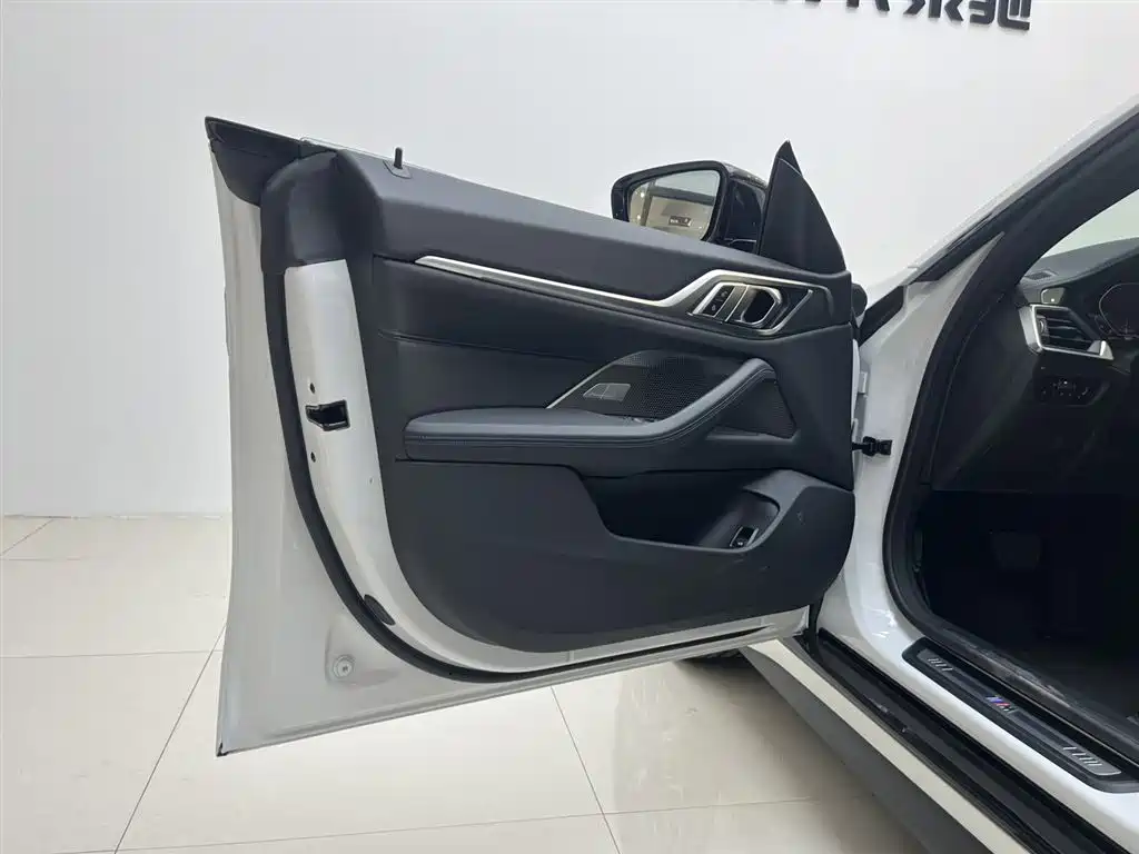 BMW 4 Series 2022 — фото 11