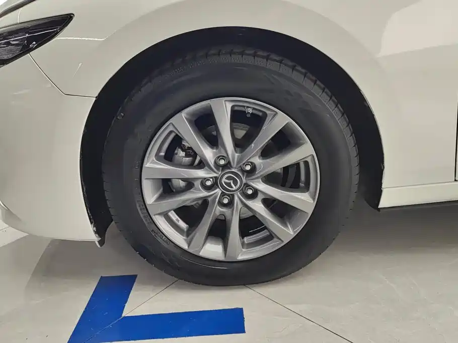 Mazda 3 Angkesela 2022