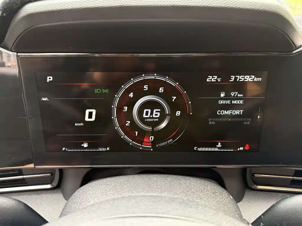 Hyundai Elantra 2021 — фото 20