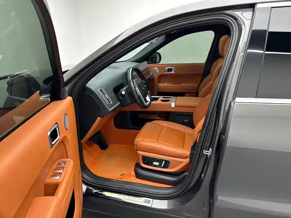Li Auto L8 2024