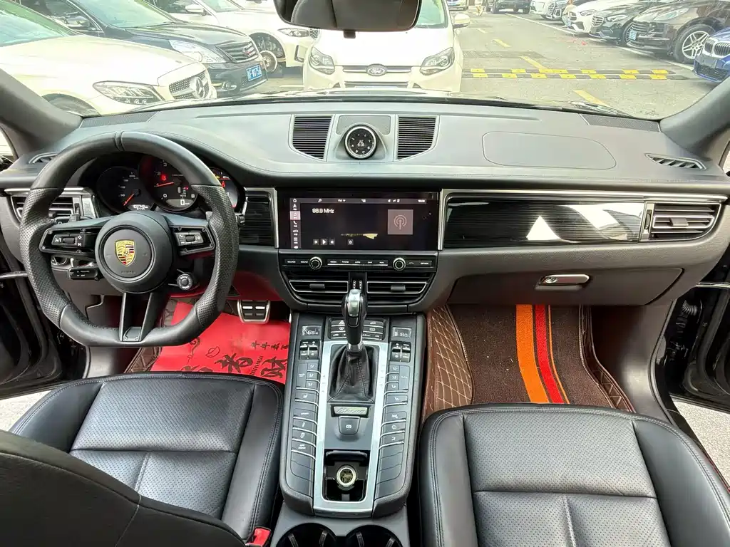 Porsche Macan 2018 — фото 7