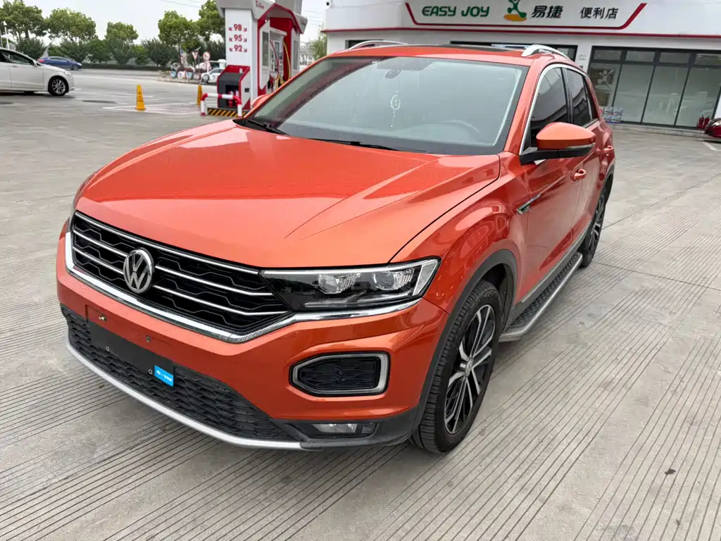 Volkswagen T-Roc 2020 — фото 1