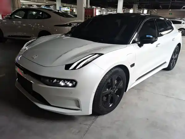 Zeekr 001 2024