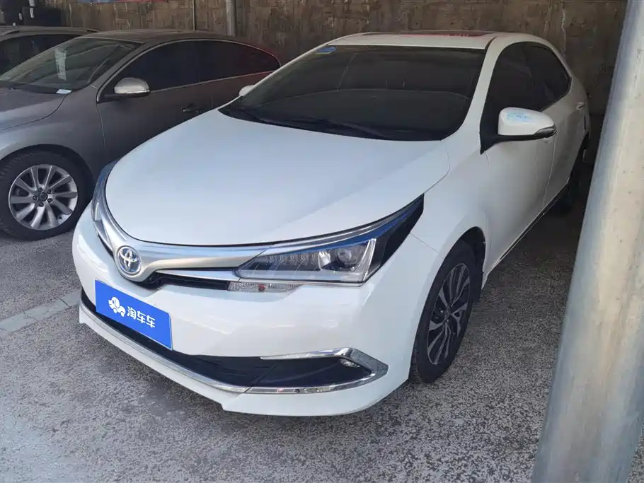 Toyota Corolla 2016 — фото 1