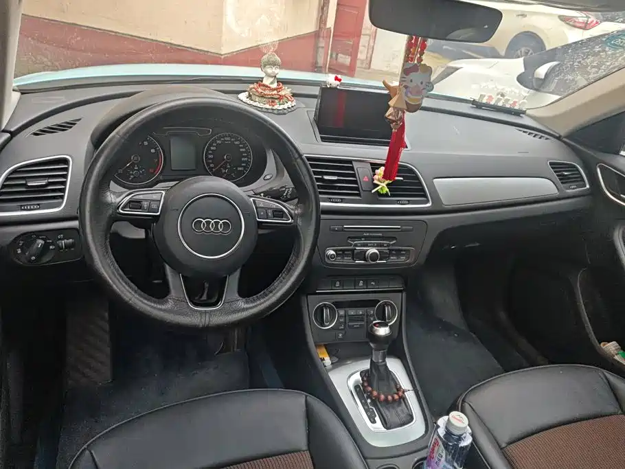 Audi Q3 2017 — фото 11