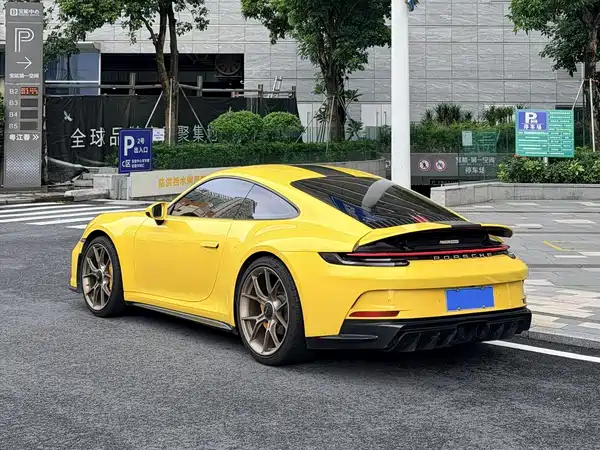 Porsche 911 2021