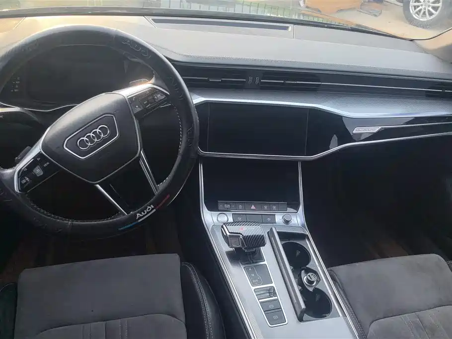 Audi A6L 2020 — фото 12
