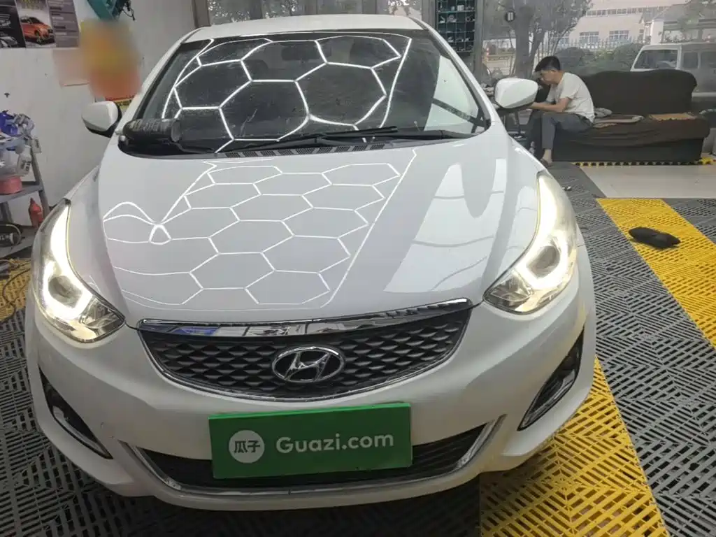 Hyundai Elantra 2016