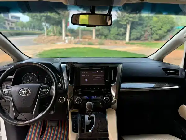 Toyota Alphard 2019