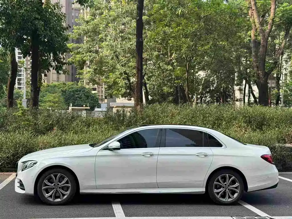 Mercedes-Benz E-Class 2020 — фото 2