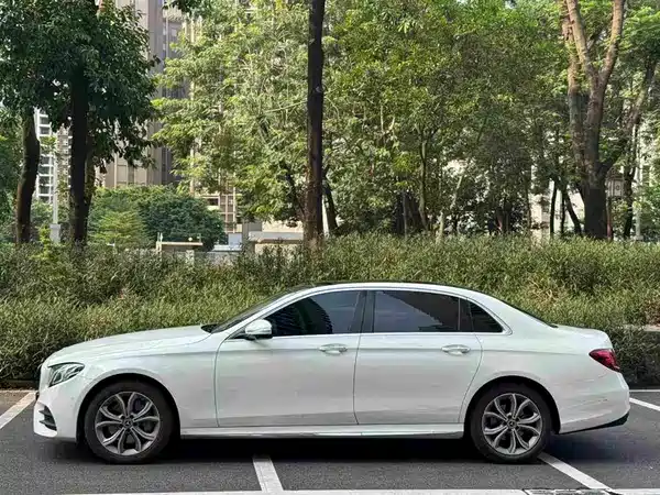 Mercedes-Benz E-Class 2020