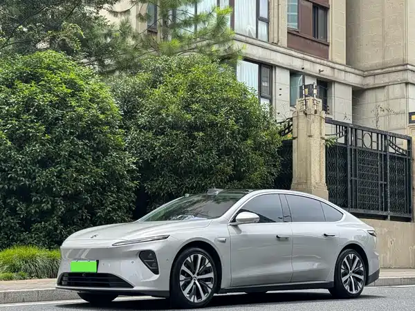 NIO ET7 2025