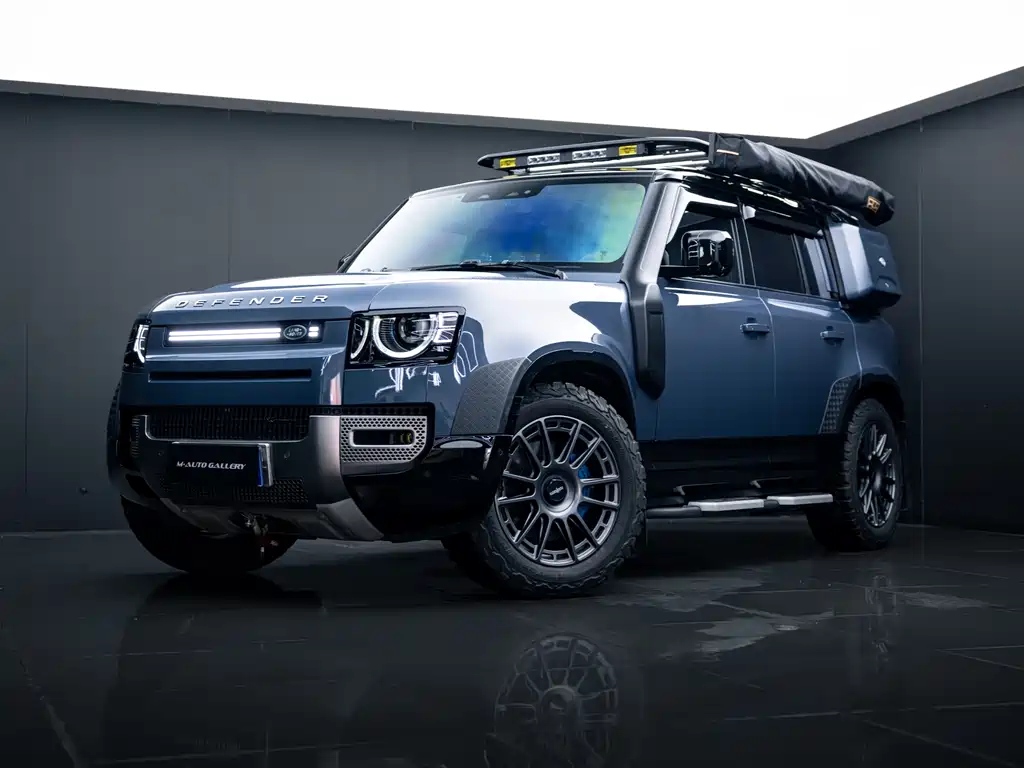 Land Rover Defender 2022 — фото 35