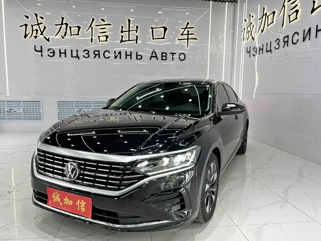 Volkswagen Passat 2022 — фото 1