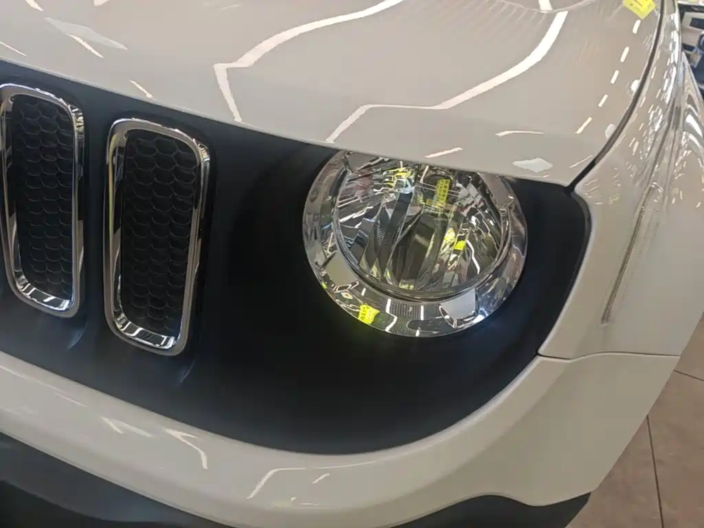 Jeep Renegade 2019 — фото 24