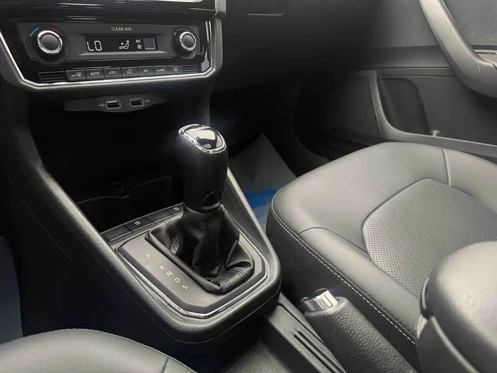 Skoda Rapid 2022 — фото 13