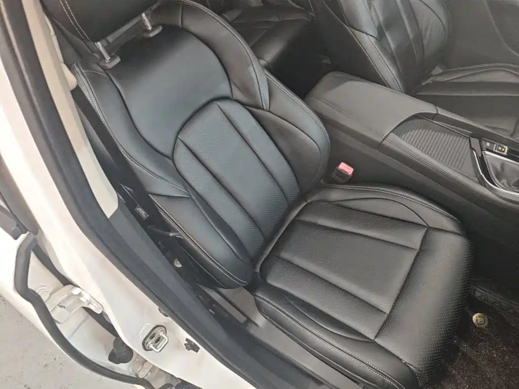 Dongfeng Fengshen AX7 2020 — фото 25