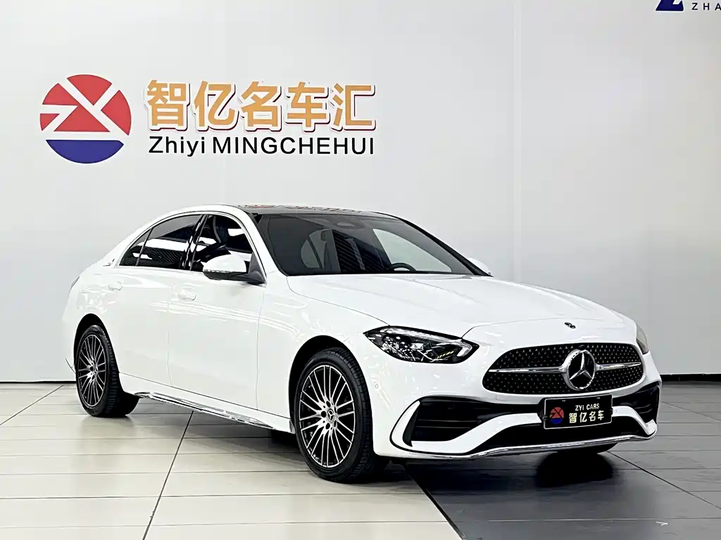 Mercedes-Benz C-Class 2024 — фото 5