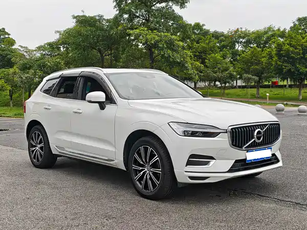 Volvo XC60 2021