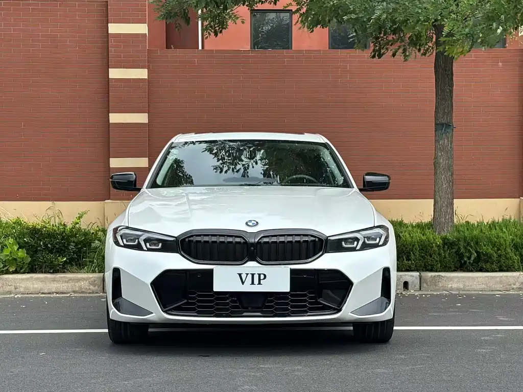 BMW 3 Series 2025