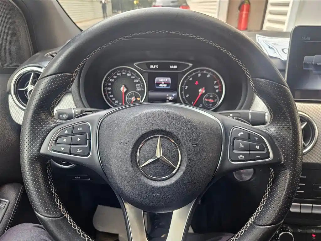 Mercedes-Benz B-Class 2019 — фото 7
