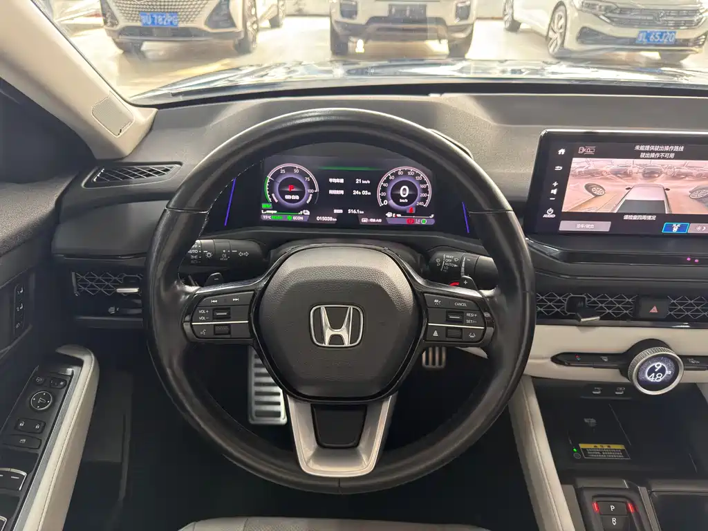 Honda Accord New Energy 2023 — фото 13