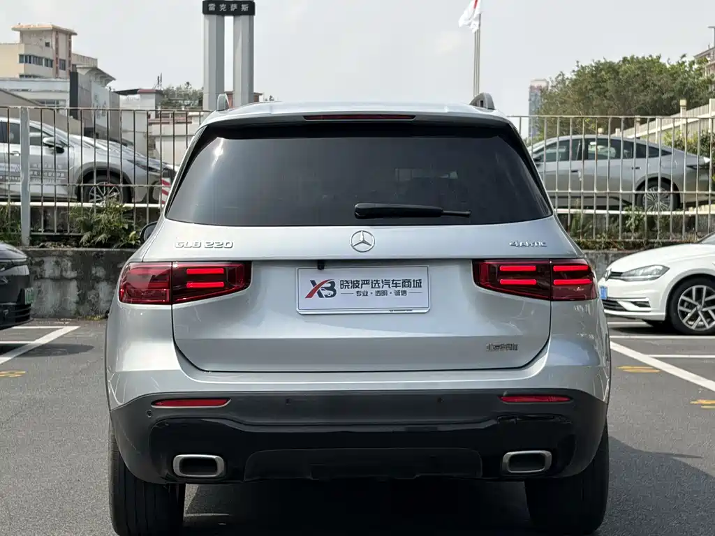 Mercedes-Benz GLB 2023 — фото 3
