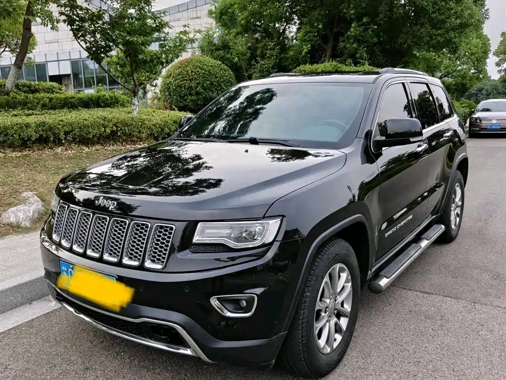 Jeep Grand Cherokee 2015 — фото 1