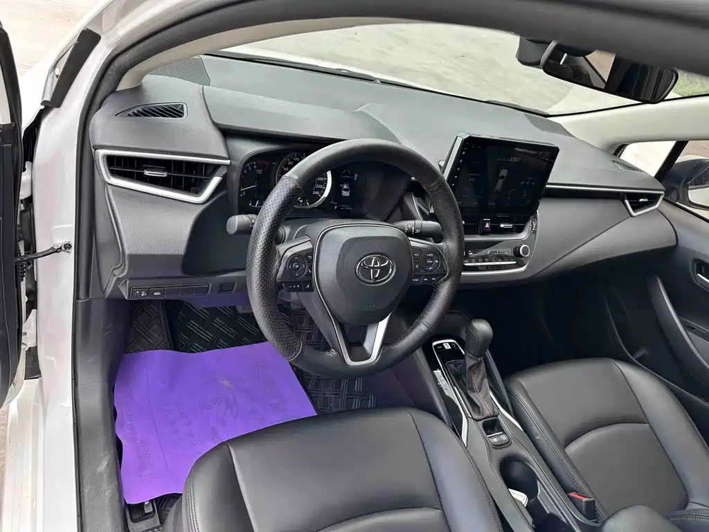 Toyota Corolla 2022 — фото 12