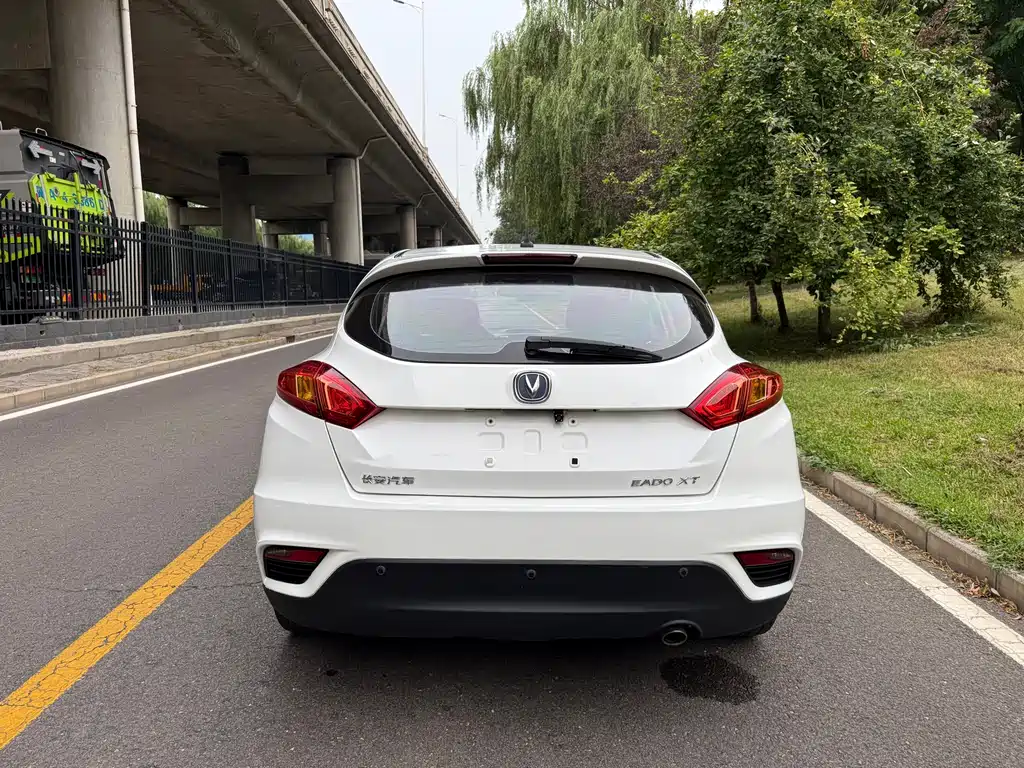Changan Eado XT 2015