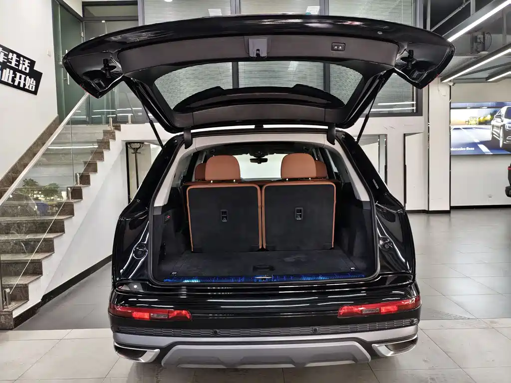 Audi Q7 2022 — фото 22