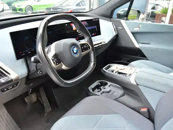 BMW iX 2023