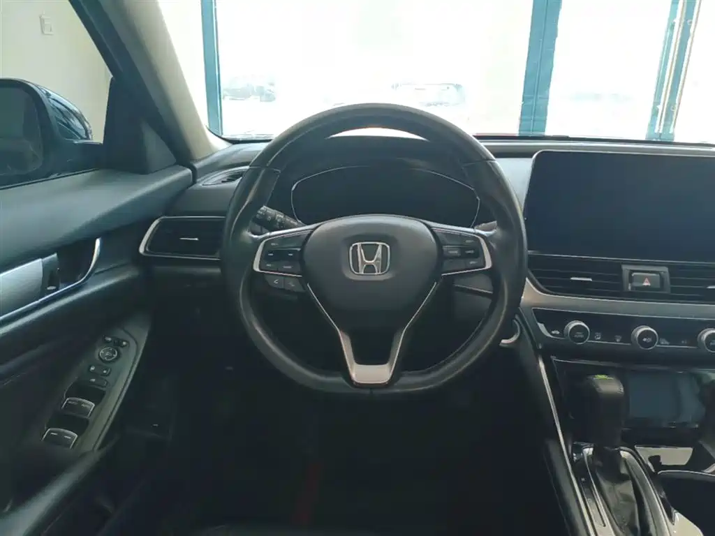 Honda Accord 2021 — фото 11