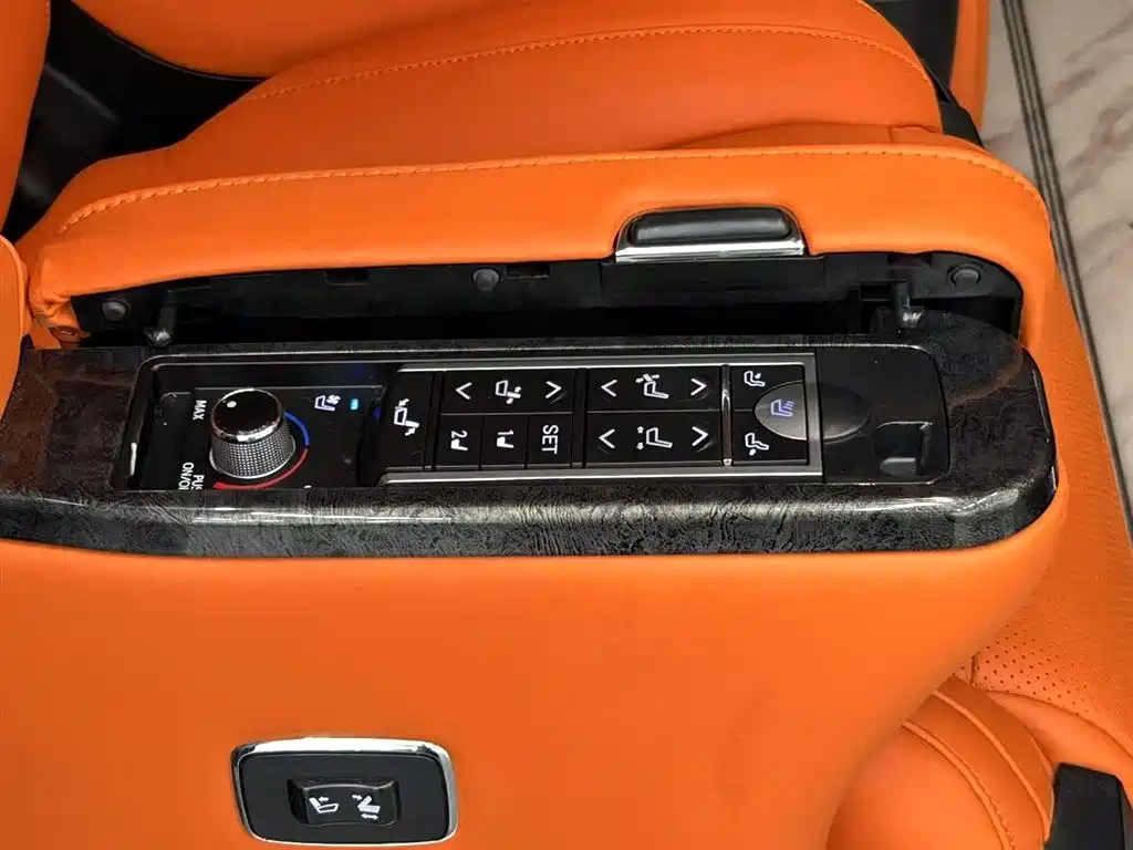 Mercedes-Benz Vito 2023 — фото 11