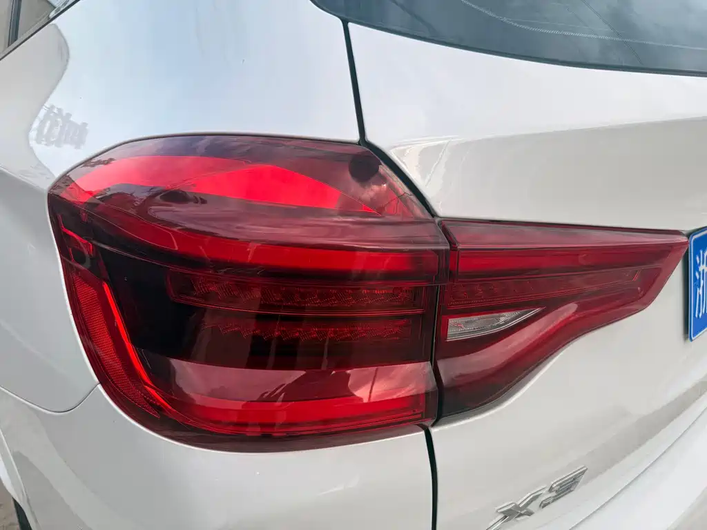 BMW X3 2018 — фото 17